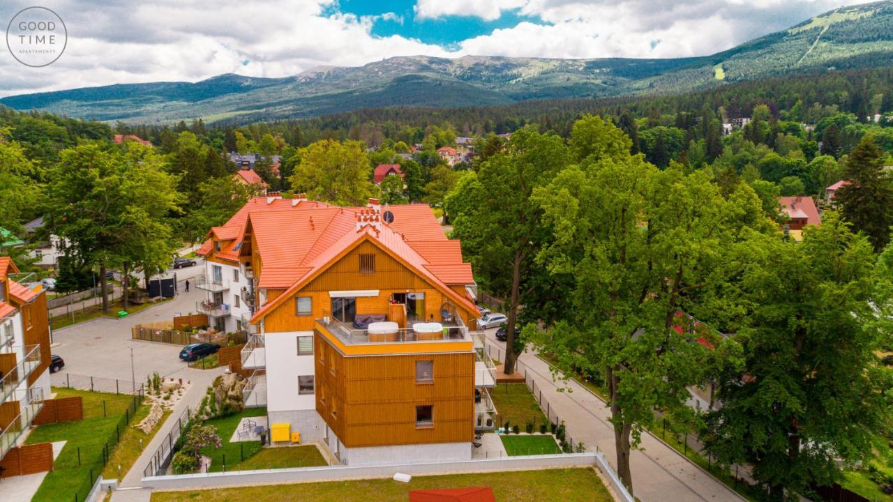 Apartamenty Good Time- Stone Hill II ชกลาร์สกา ปอเรมบา ภายนอก รูปภาพ