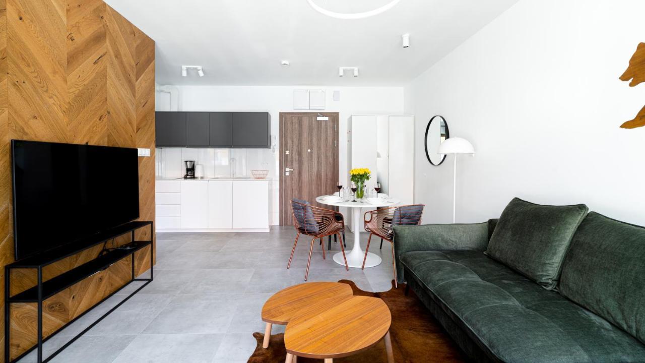Apartamenty Good Time- Stone Hill II ชกลาร์สกา ปอเรมบา ภายนอก รูปภาพ